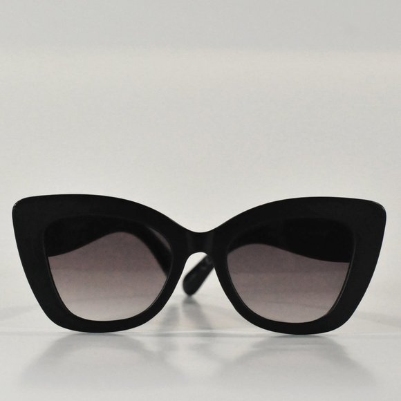 FRYE AND CO. Accessories - FRYE & CO Black cat eye shaped sunglasses